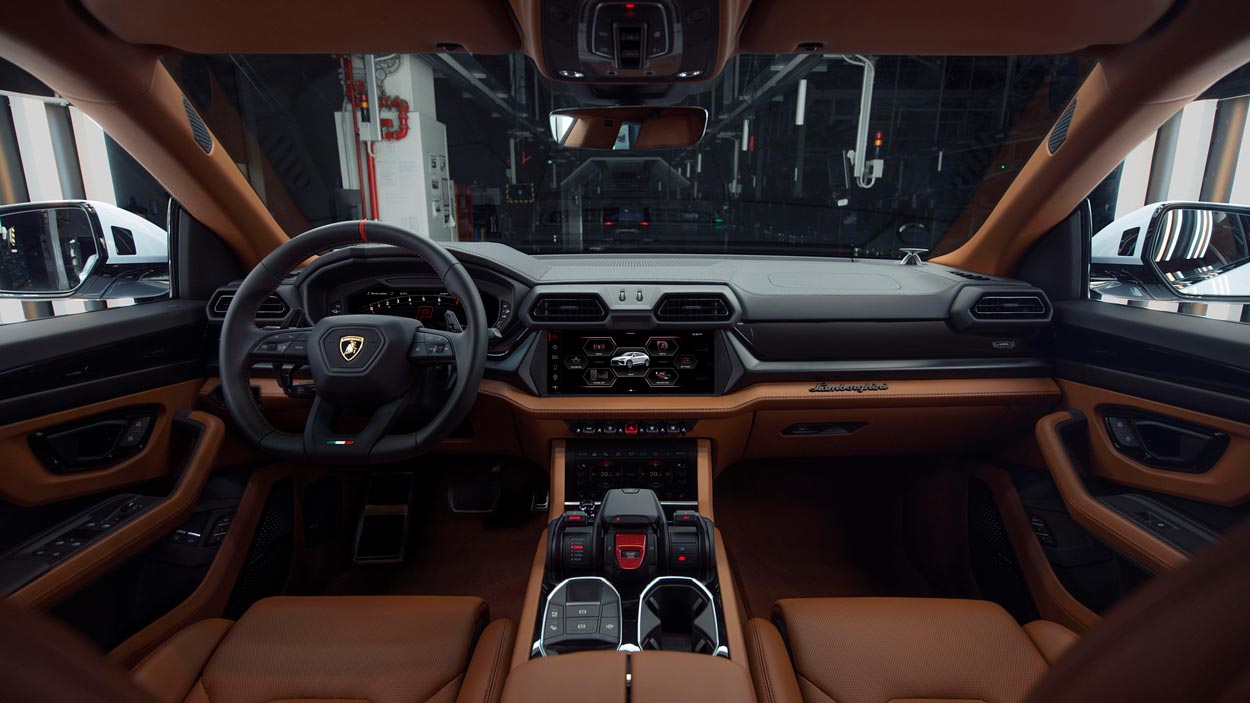 Салон Lamborghini_Urus_SE_2025