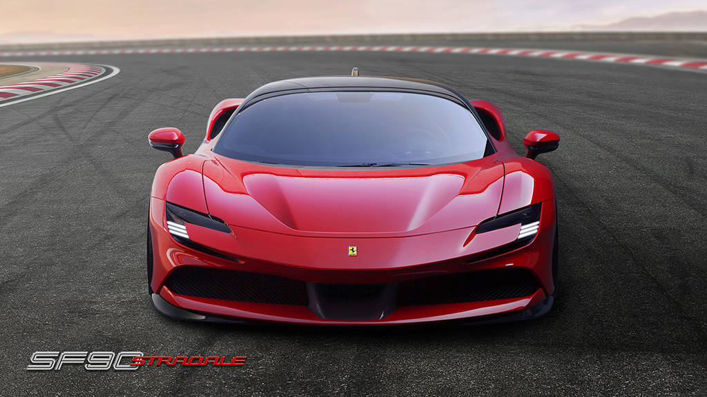новое купе Ferrari SF90 Stradale 2019-2020