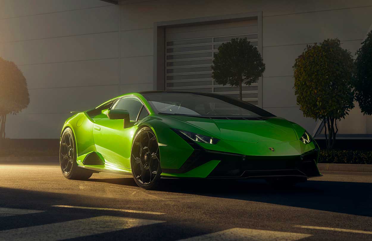 Спорт кар Lamborghini-Huracan-Tecnica-2023