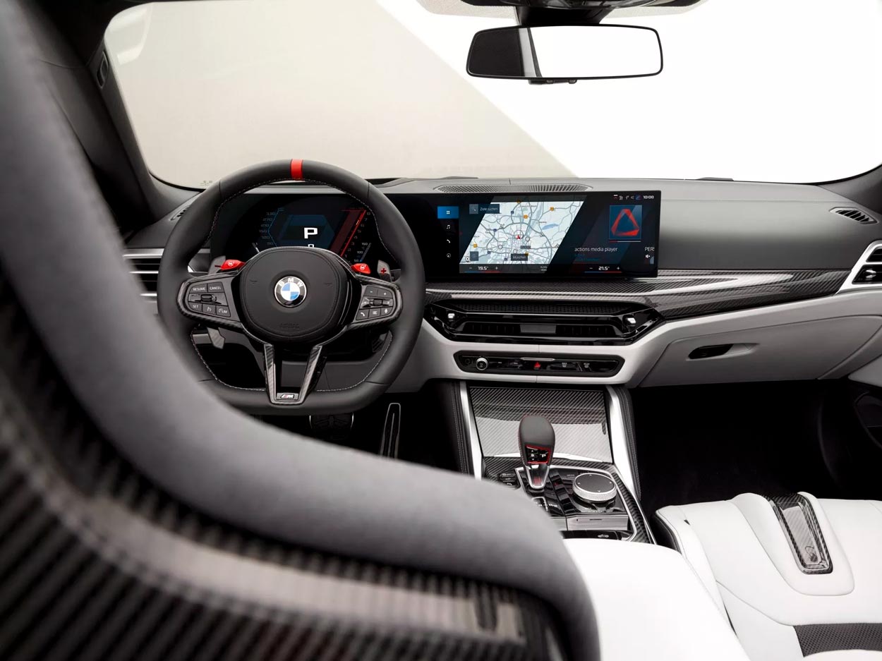 BMW M4 2025: обновленные купе и кабриолет