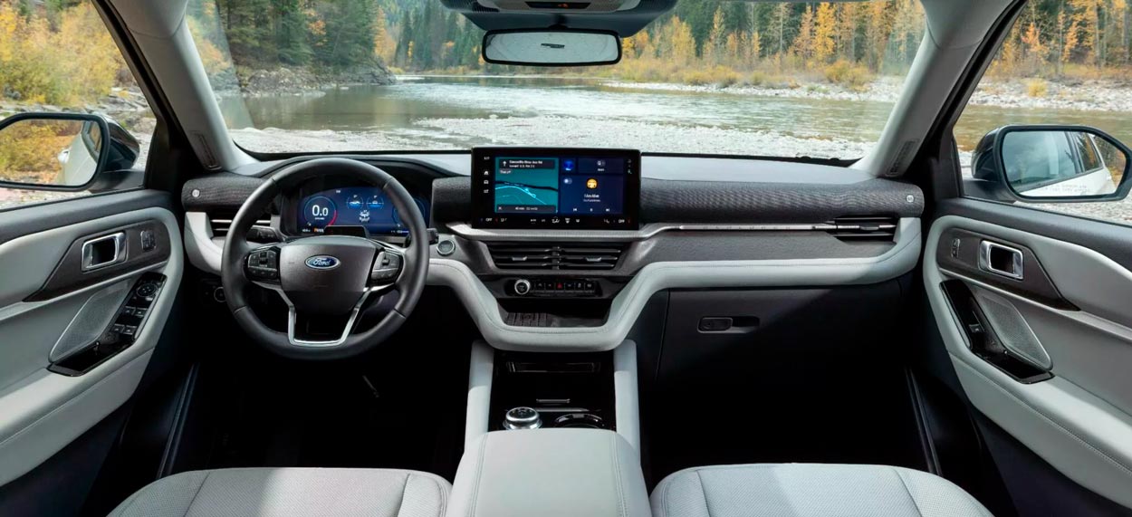 Ford Explorer 2025: обновленный среднеразмерный внедорожник