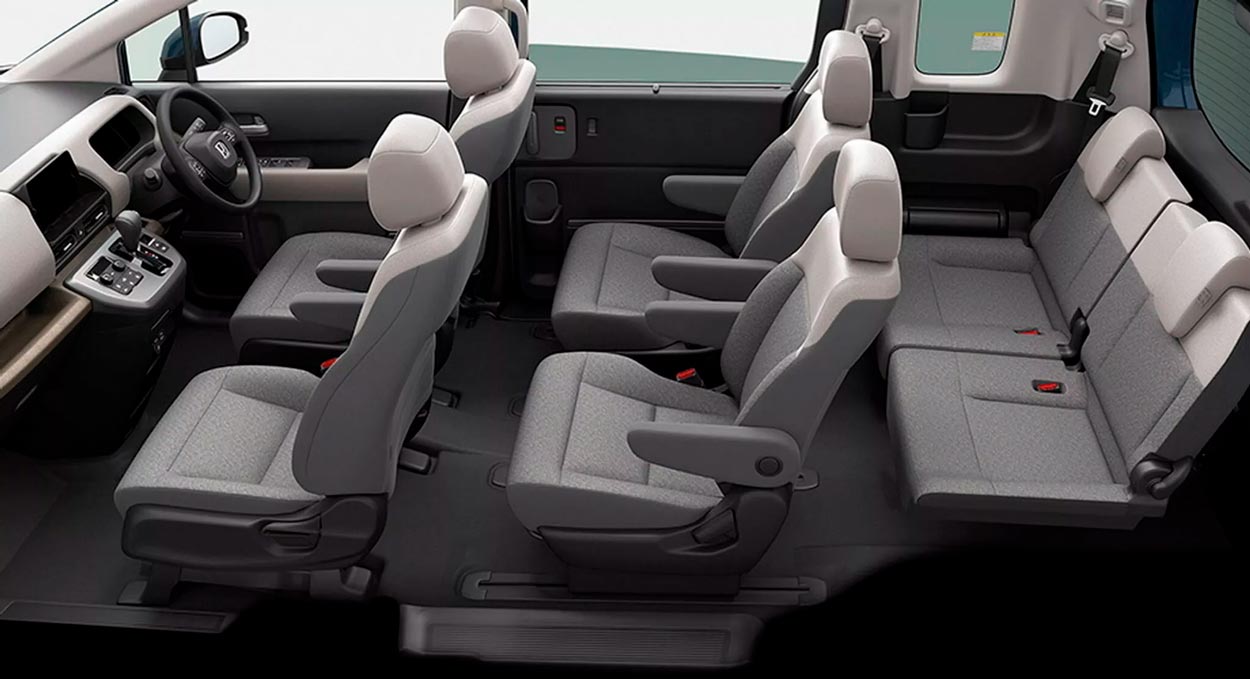 Салон Honda-Freed-Interior