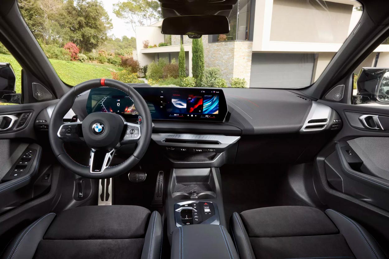Салон BMW_1-Series_2025